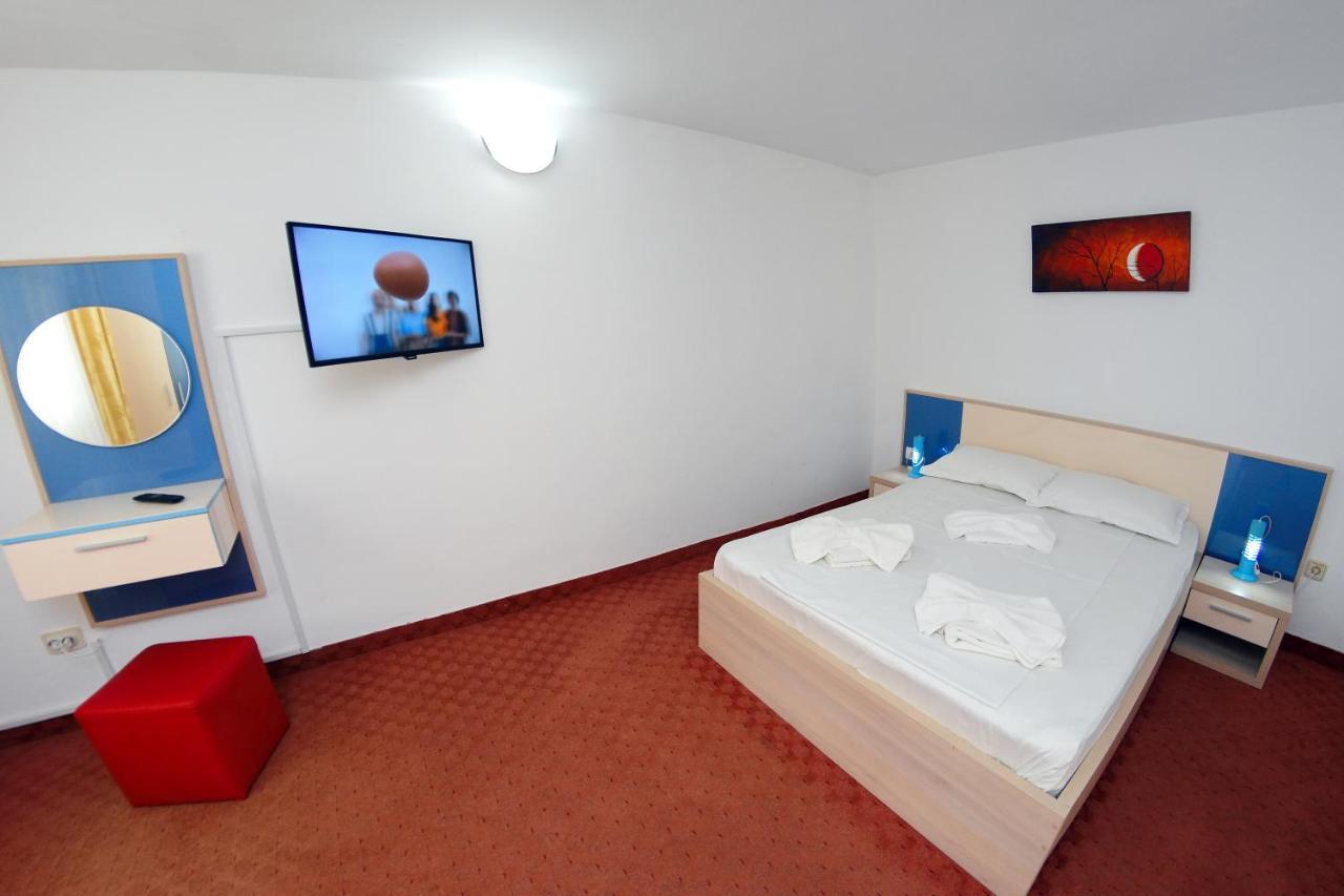 Apartamente Liliacul Жупитер Экстерьер фото