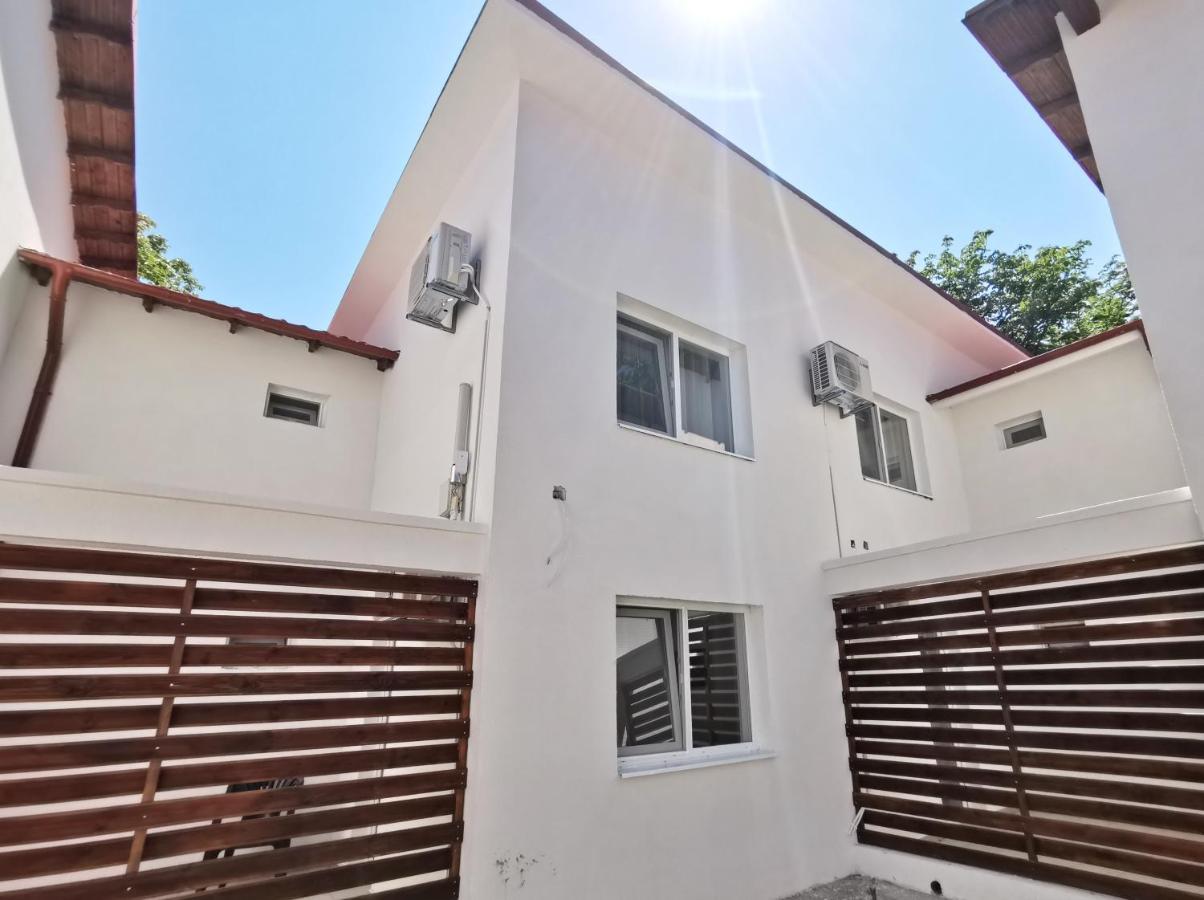 Apartamente Liliacul Жупитер Экстерьер фото